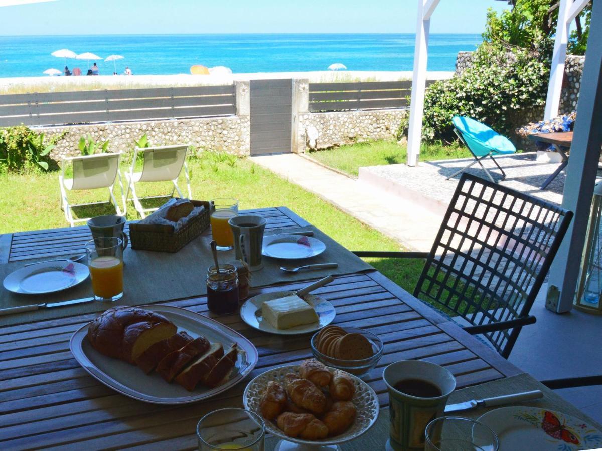 Amazing Beach House Хорефто Экстерьер фото